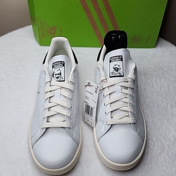 NIB DISNEY KERMIT STAN SMITH SHOES Size 6.5 - Picture 2 of 13